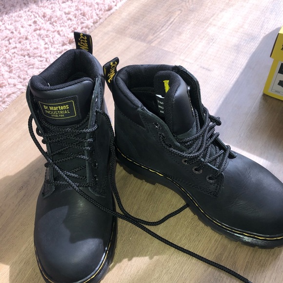 Dr.martens steel toe boots with box - Picture 6 of 6
